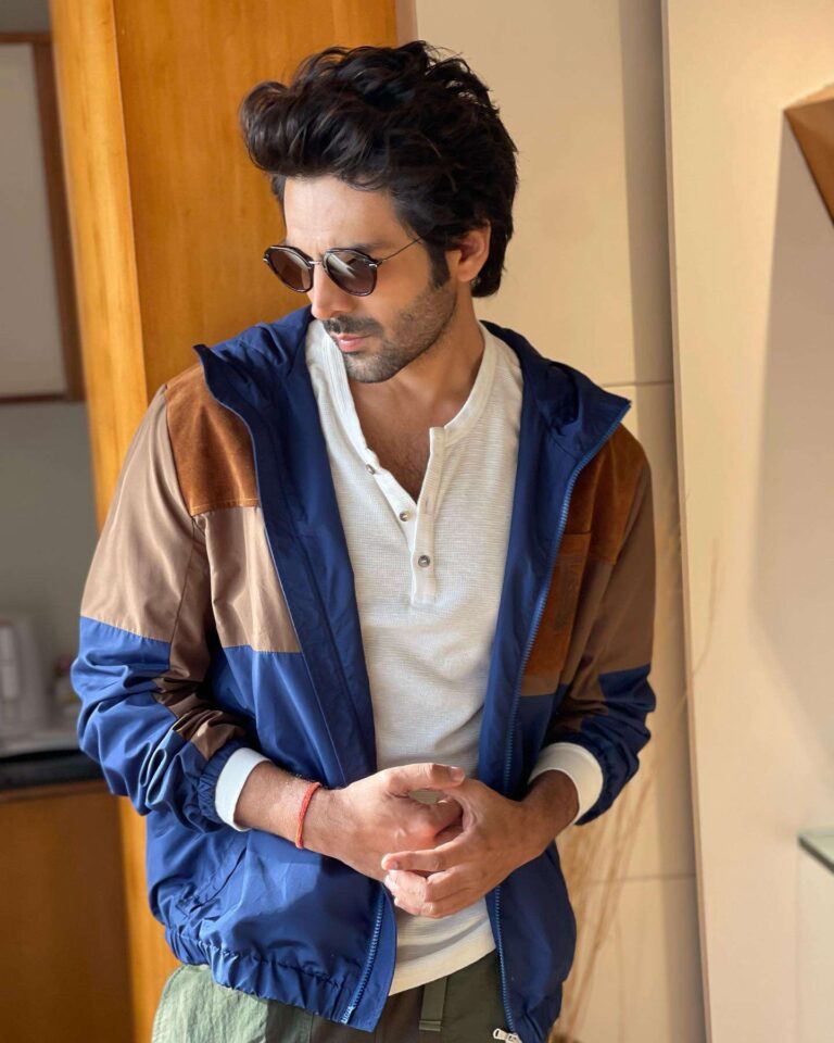 After all, who is that actor whose speaking Karthik Aryan stopped, the name will surprise you