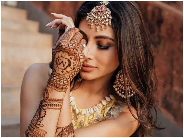 Faded mehndi is spoiling the beauty of the hands, so remove its color quickly with these home remedies